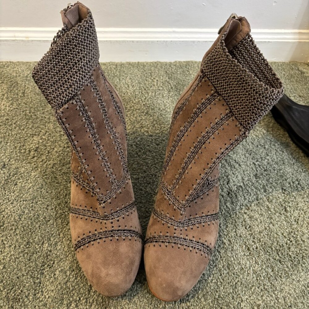 GORGEOUS Boots Knit-Top